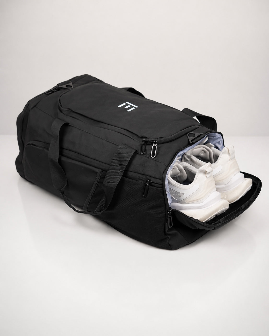 Separates Schuhfach der 3two1 Founders Gym Bag